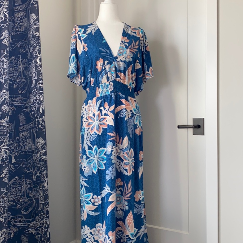 LOVE STITCH Maxi Dress